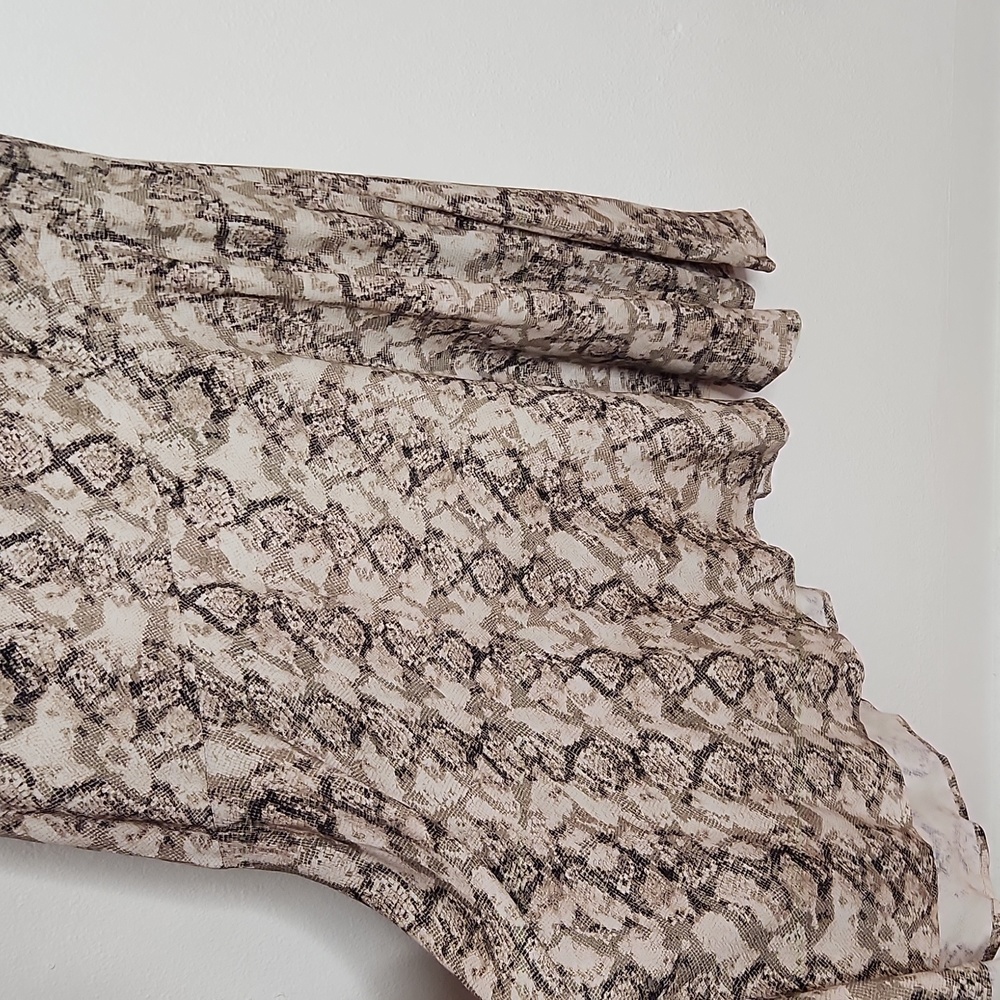 Greylin Womens Snake Print Asymmetrical Dress Size Small As Worn In TV - Picture 6 of 15